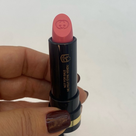 Gucci Luxurious Exposure Lipstick 300 - Picture 3 of 3